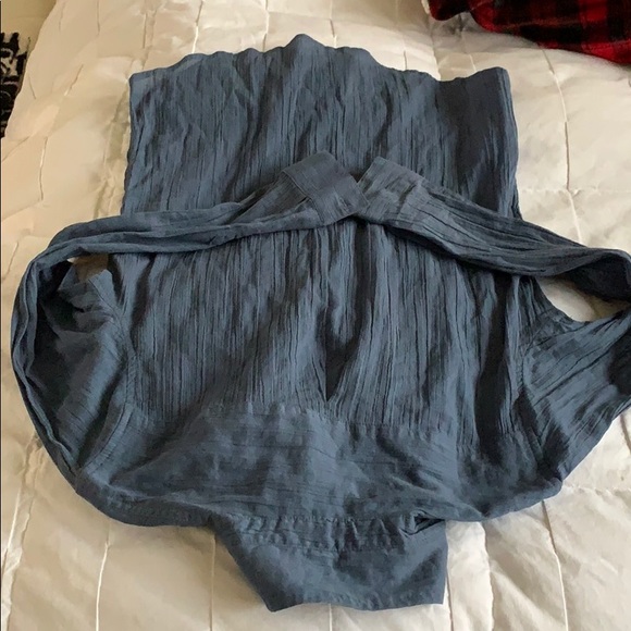 Banana Rep NWT Petite Button Down - Picture 3 of 6